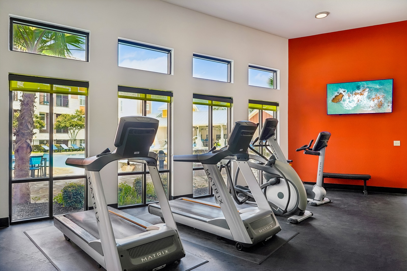 Sonterra-apartments-fitness-center Sonterra-Blue-Apartments-06